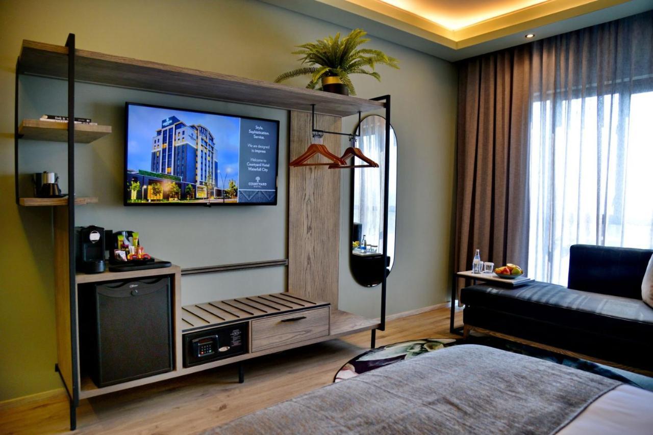 Courtyard Hotel Waterfall City Midrand Luaran gambar